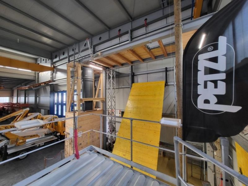 14 454 1100 700 14 454 1100 700