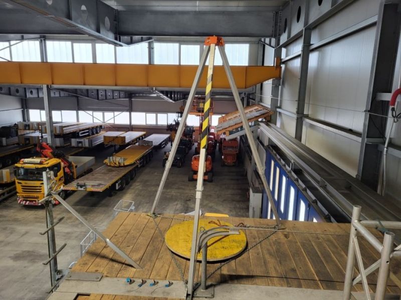 7 447 1100 700 7 447 1100 700